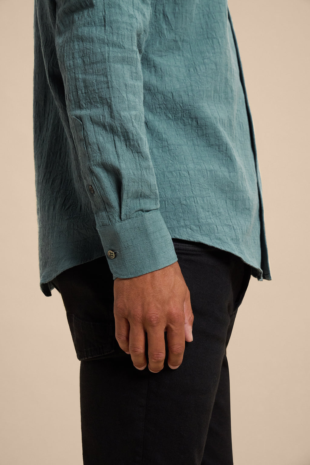 Kasumi Grid Cypress shirt, cuff detail