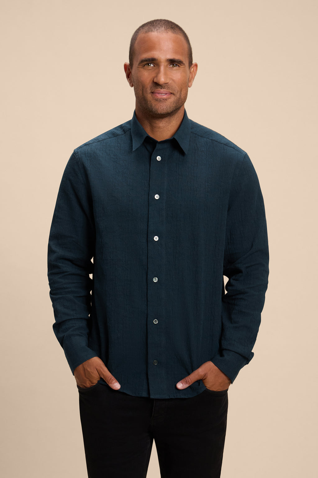 Kasumi Grid Indigo shirt, front on model