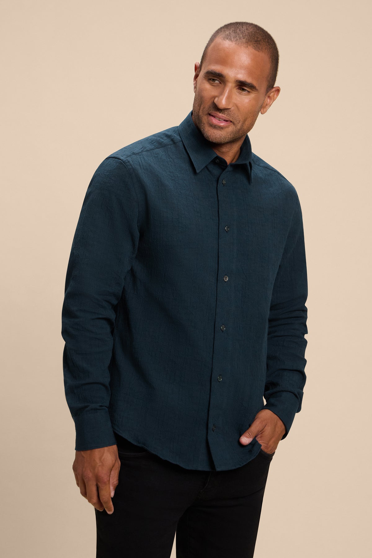 Kasumi Grid Indigo shirt, in motion