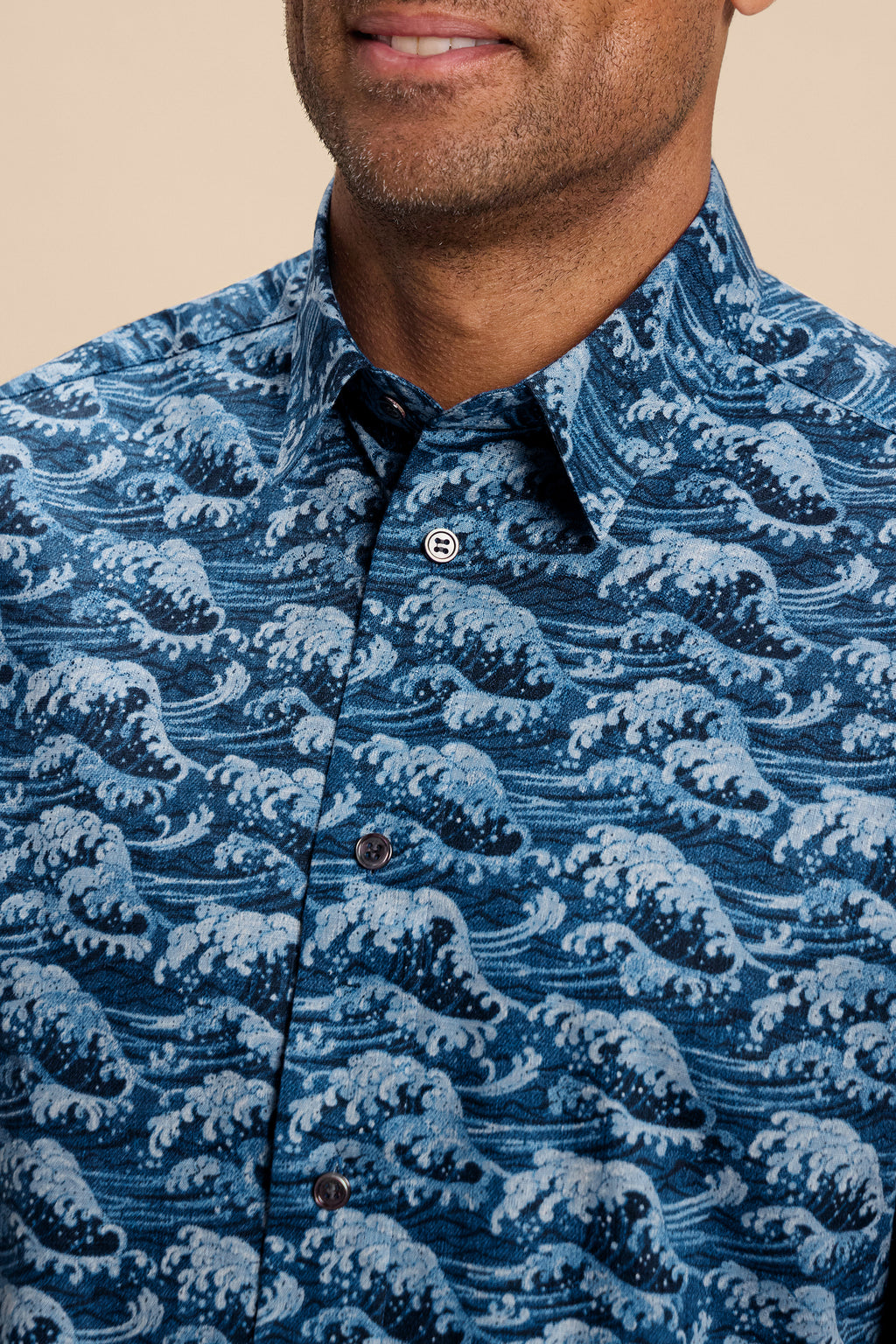 Nami shirt, collar detail