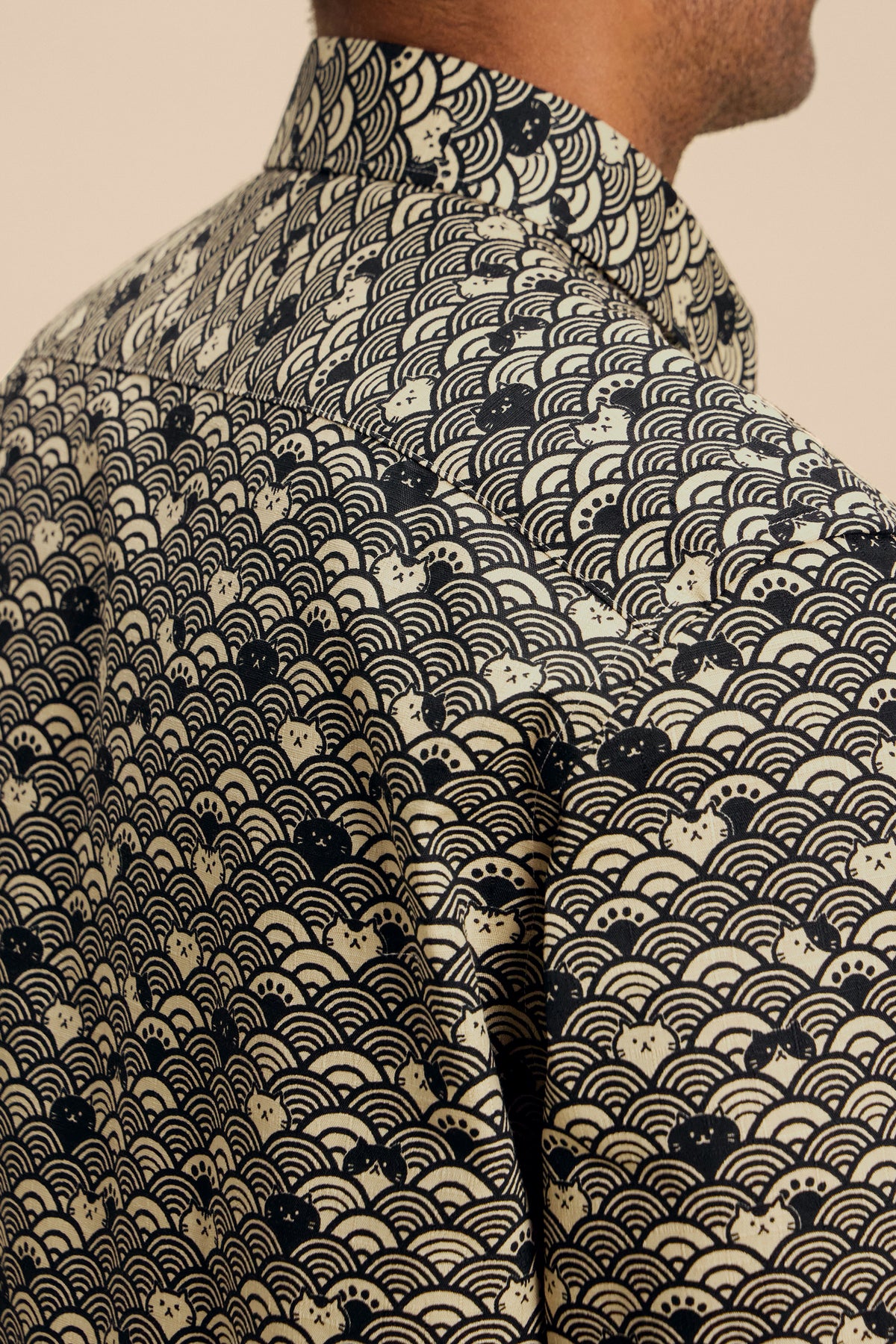 Wave Cats Black shirt, back collar detail