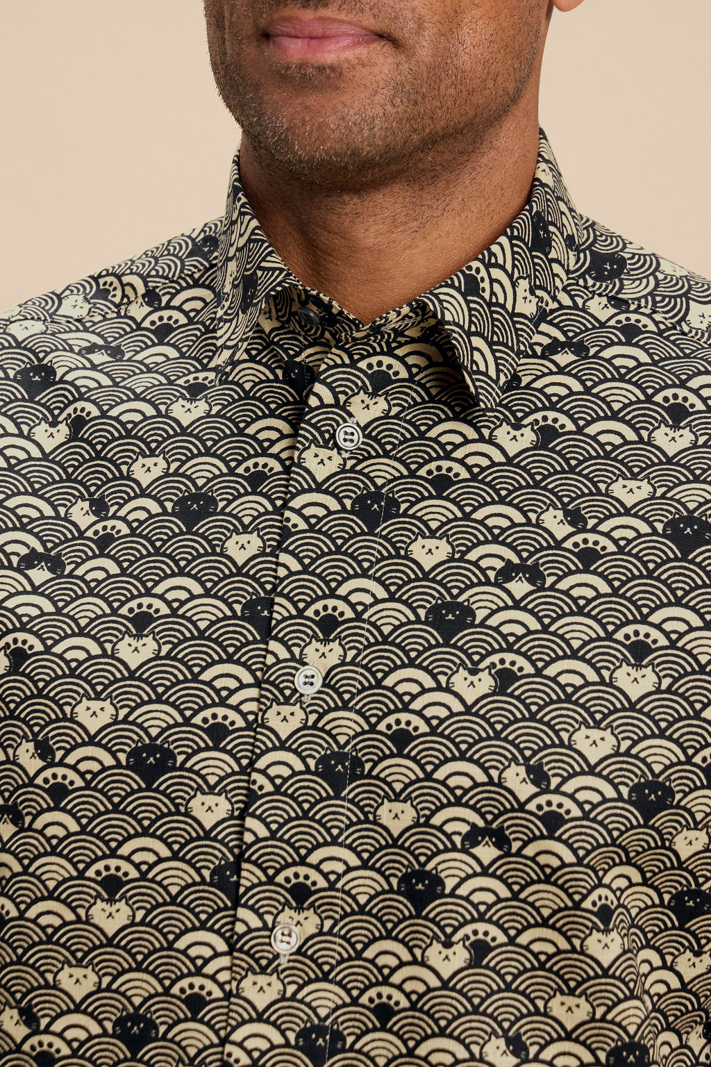 Wave Cats Black shirt, collar detail